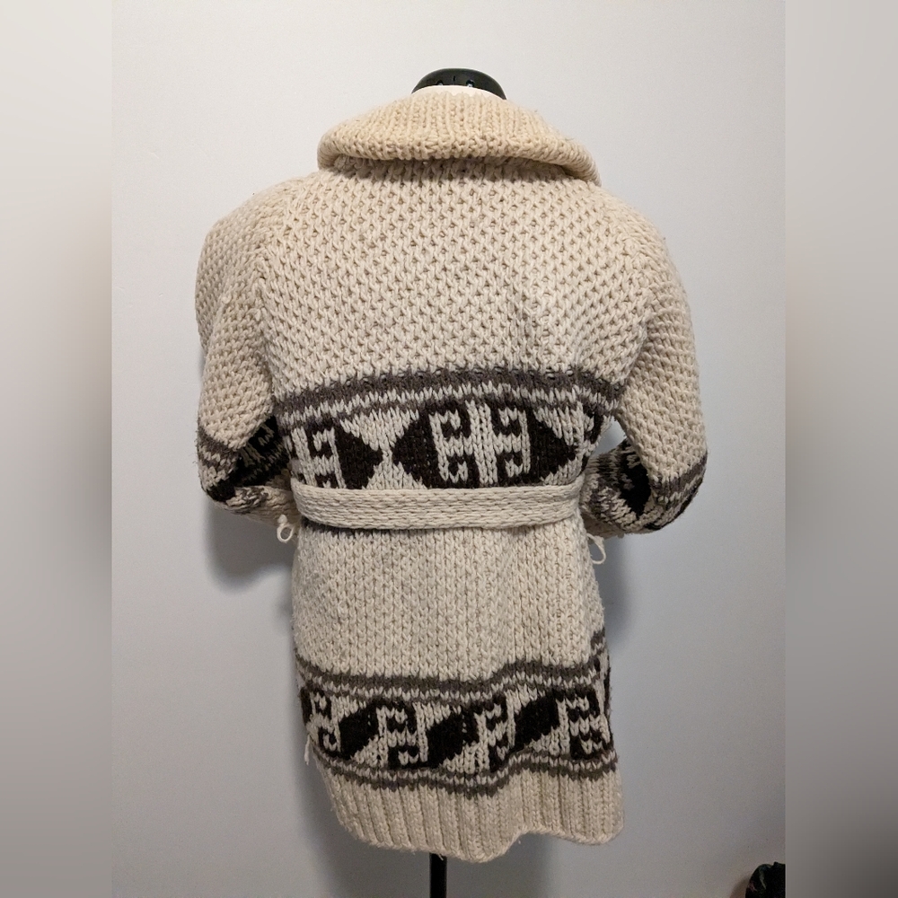 Handmade One of a Kind Chunky knitted Cardigan - Picture 5 of 7